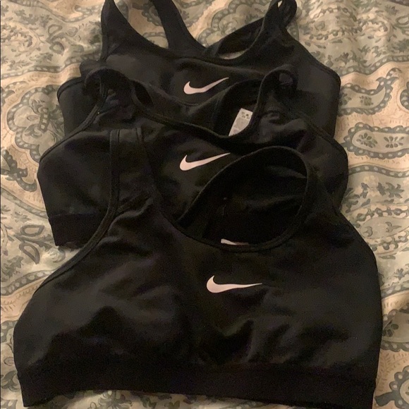 Black Nike Sports bra - Picture 1 of 1
